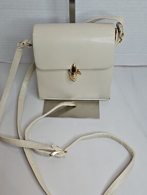 Elegant Cream Crossbody Bag with Gold Hardware